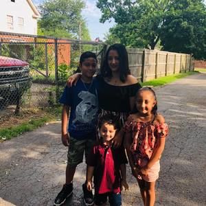 Meet your Posher, Viviana